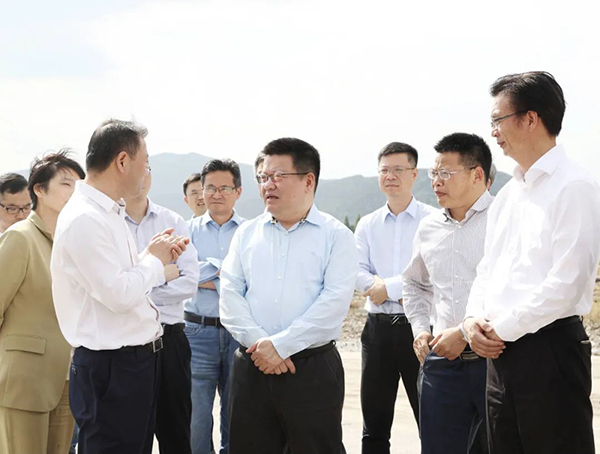 省農(nóng)業(yè)農(nóng)村廳黨組書記、廳長王通林一行實(shí)地調(diào)研